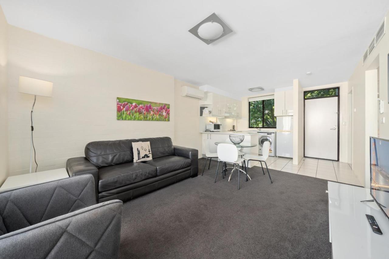 Manuka Park Serviced Apartments Canberra Exterior photo