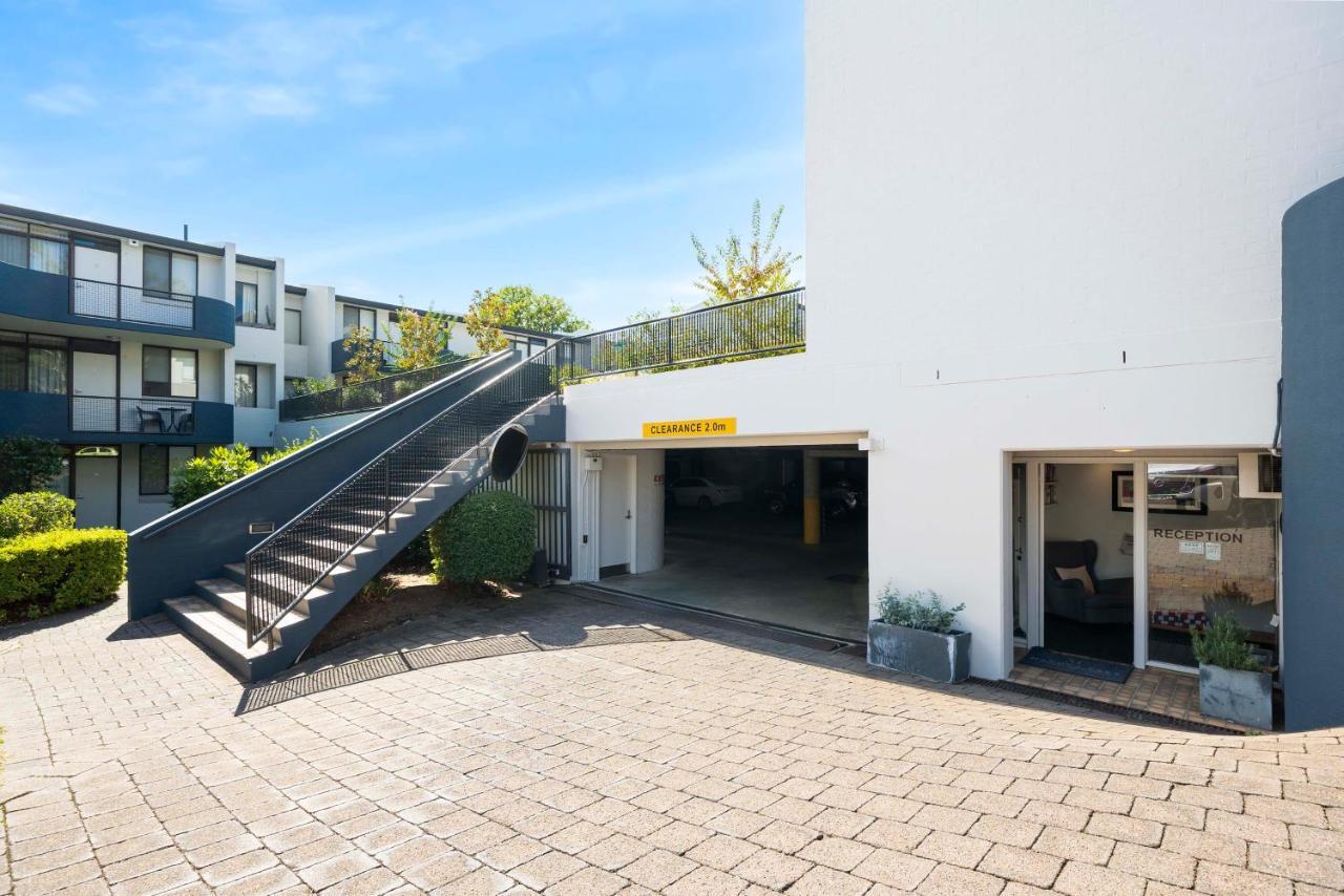 Manuka Park Serviced Apartments Canberra Exterior photo