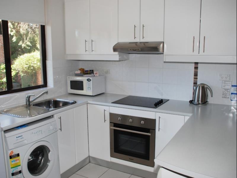 Manuka Park Serviced Apartments Canberra Exterior photo